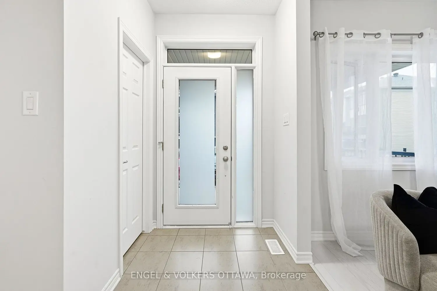 Additional image 4 of 135 Anthracite Private