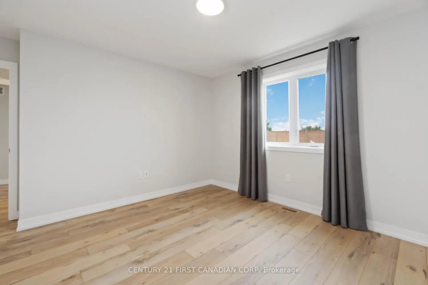 Additional image 16 of 450 Main Street