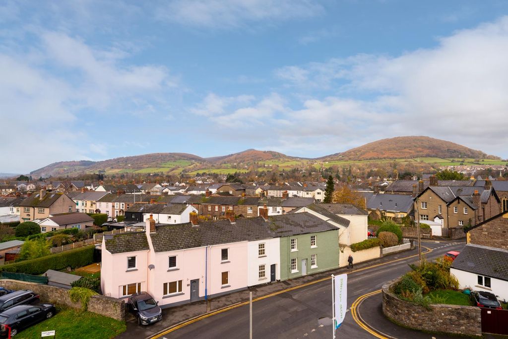 Additional image 11 of 1 bed flat to rentTudor Street, Abergavenny NP7