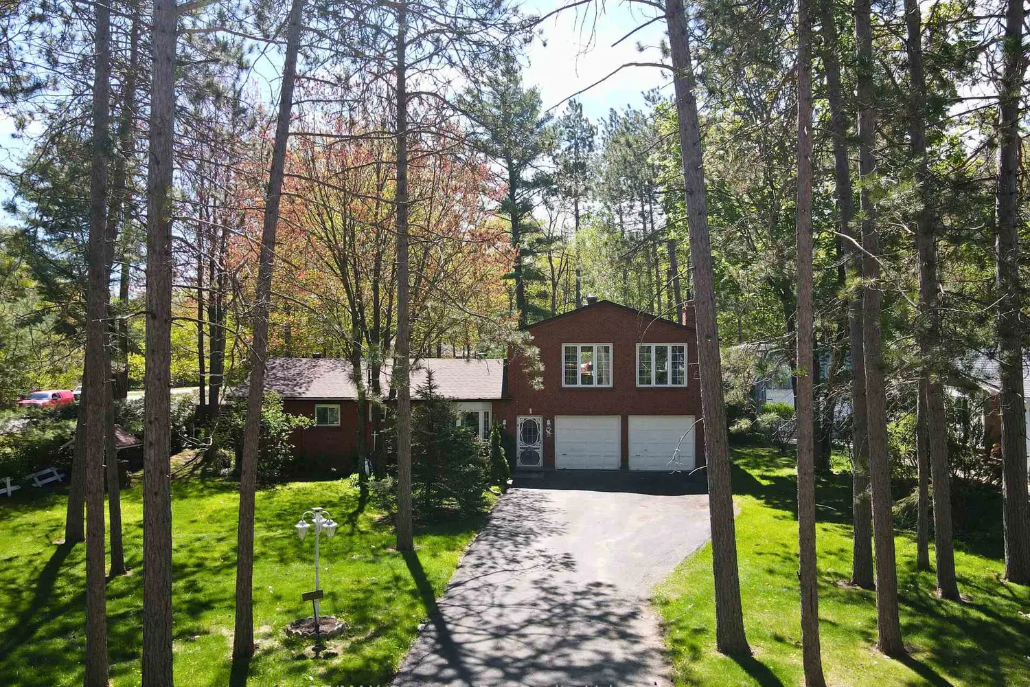 Additional image 18 of 1 Lindale Avenue