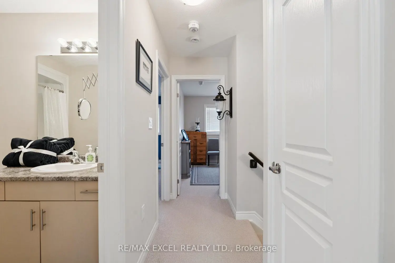 Additional image 7 of 6401 Shapton Crescent