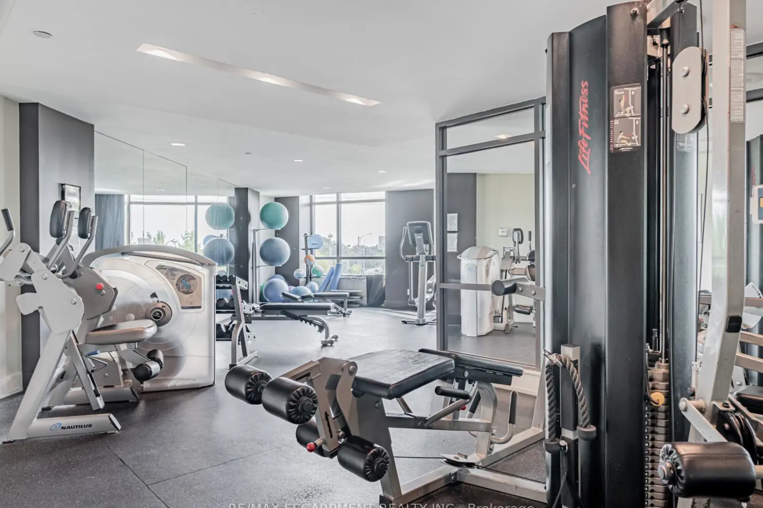 Additional image 14 of 235 Sherway Gardens Road 1110