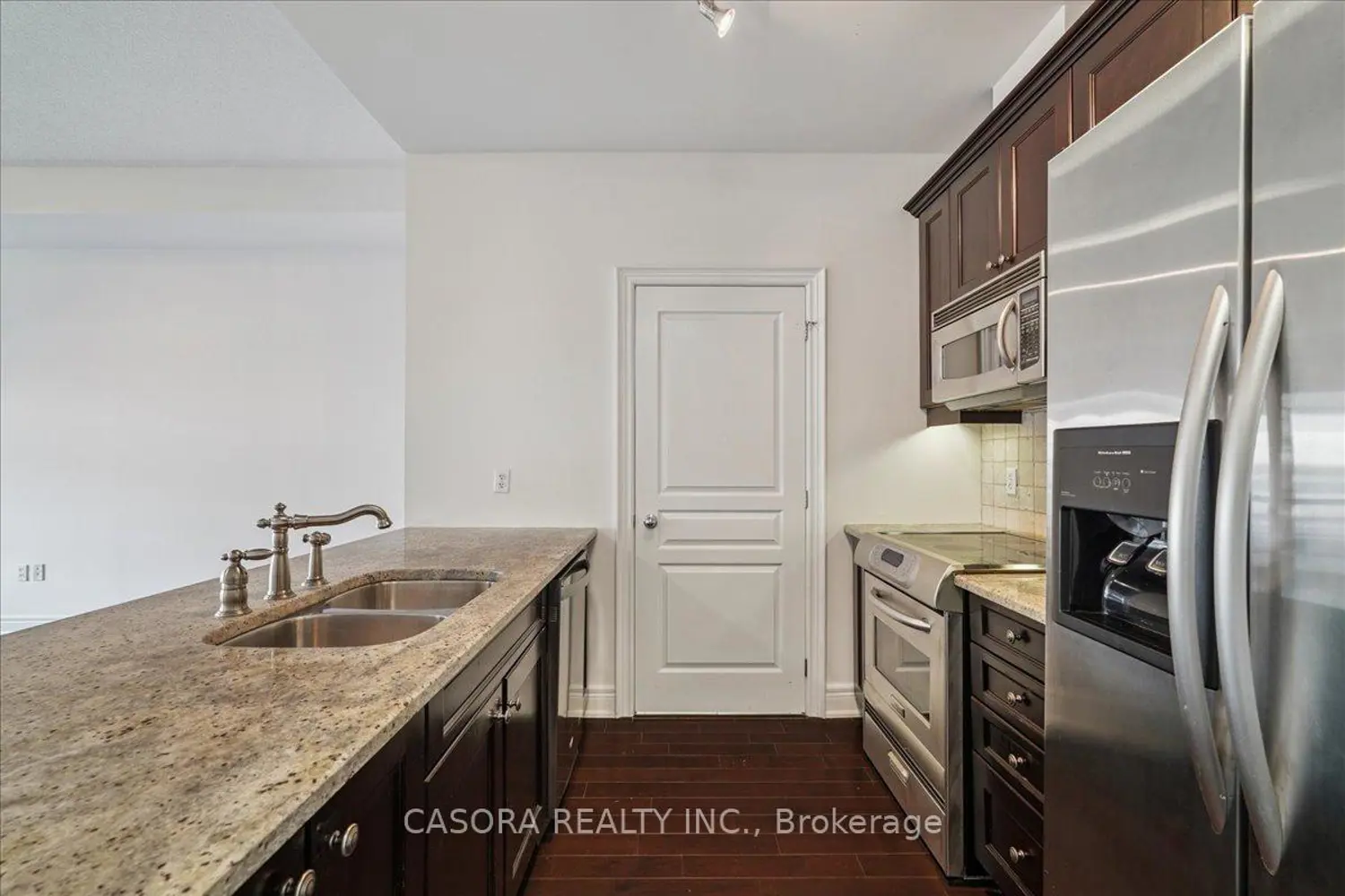 Additional image 7 of 5070 Fairview Street 102