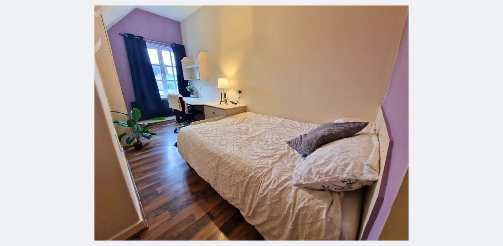 6 bed flat to rentHolly Bank, Leeds LS6