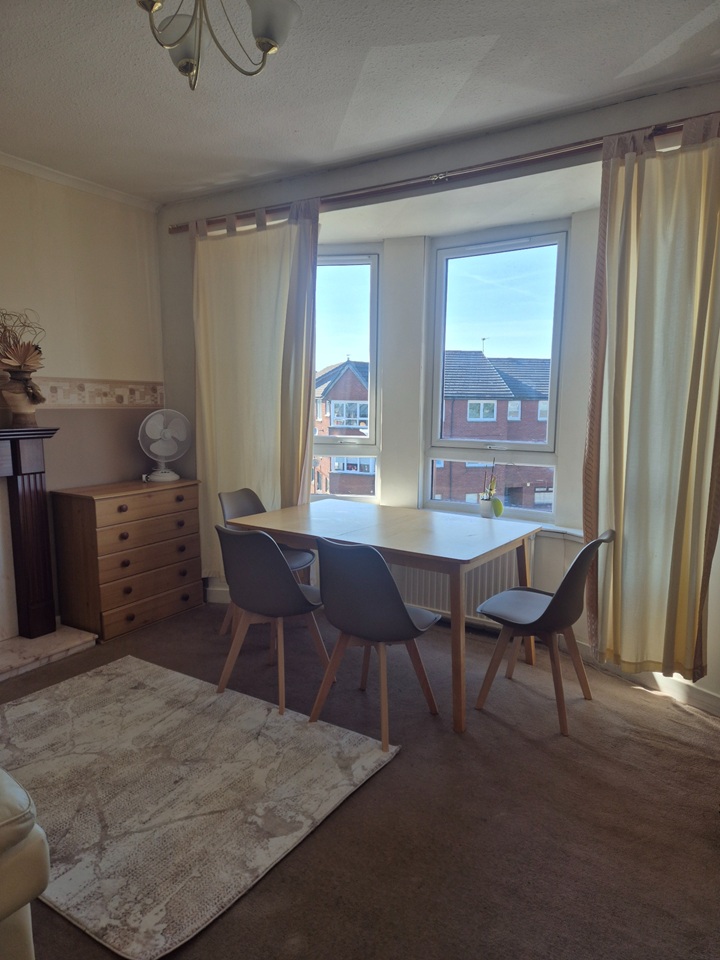 Additional image 2 of 2 Bed Flat, Main Street, G40, N1 7GU