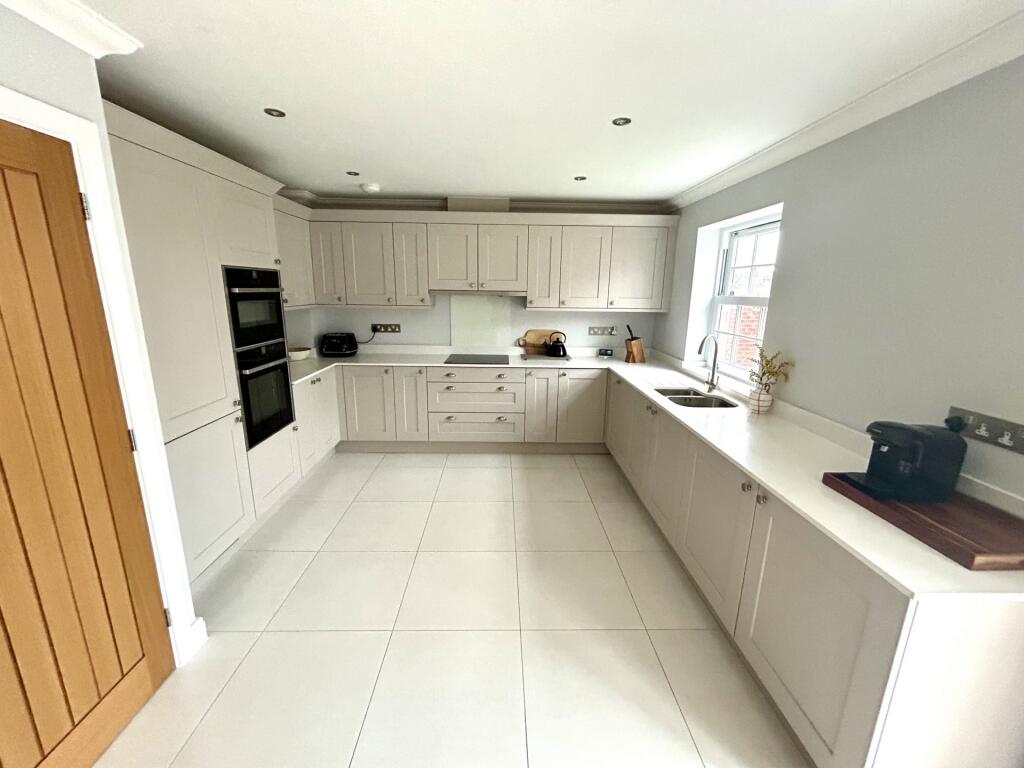 Additional image 3 of Shepherd Close, Yeovil, BA21