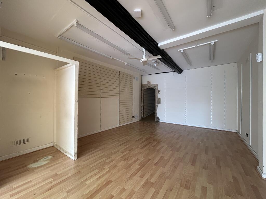 房产图片 5 - 高街, 威尔斯, 萨默塞特, BA5 2AJ