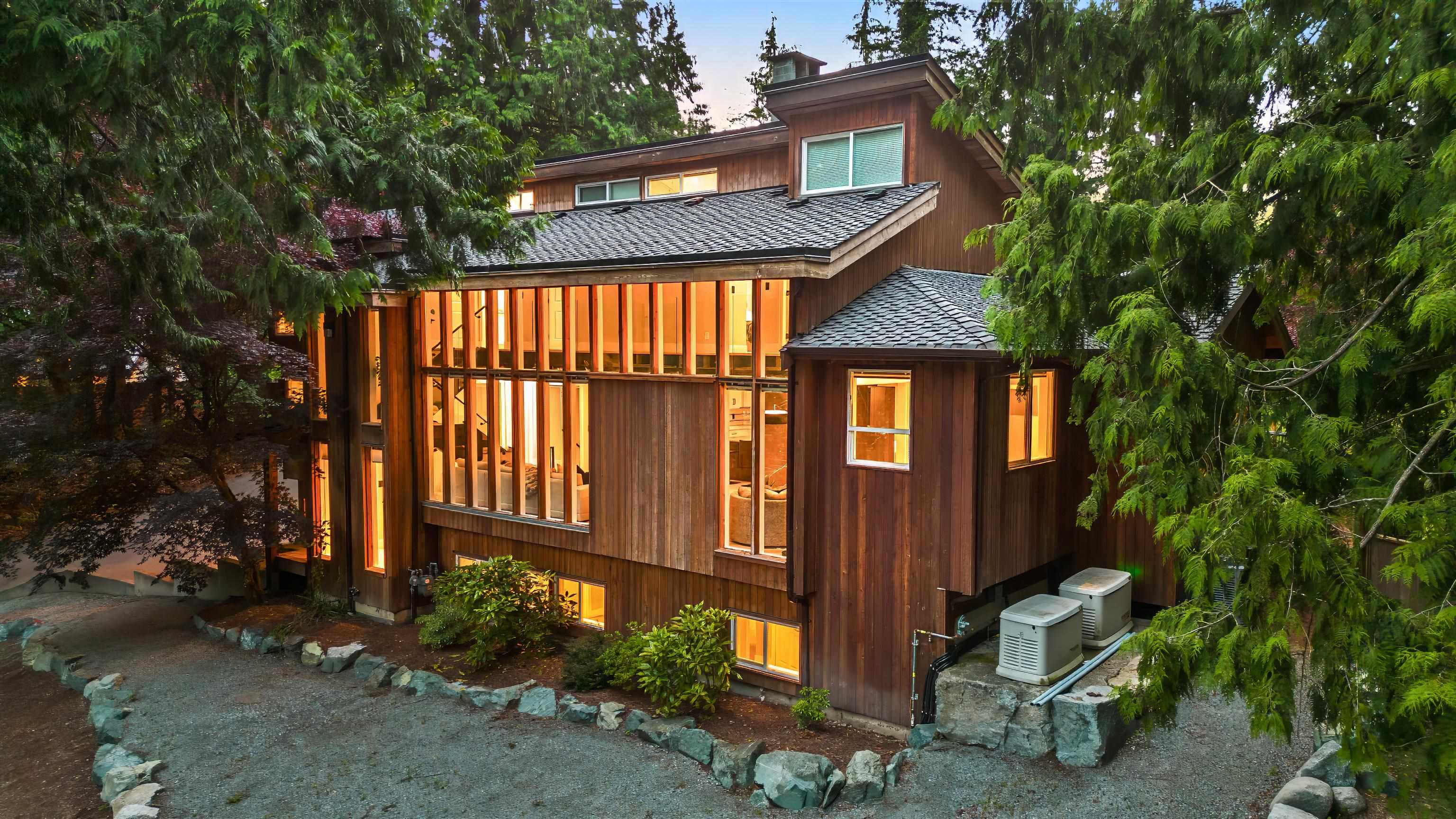 Additional image 2 of 25011 Ferguson Avenue, Maple Ridge, BC, V2W 1H4