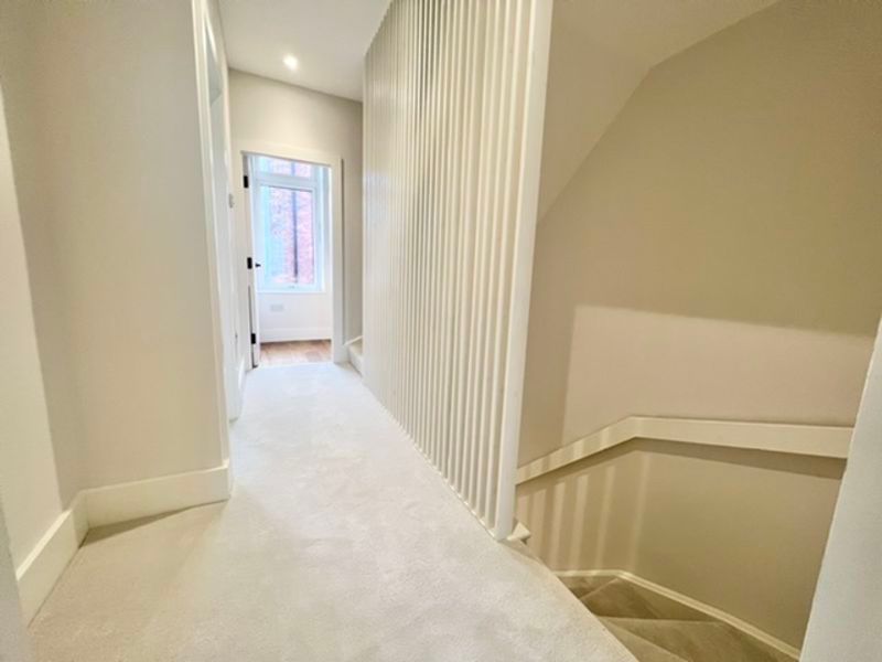 Additional image 15 of 4 bed semi-detached house to rentThe Curve, Welholme Avenue, Grimsby DN32