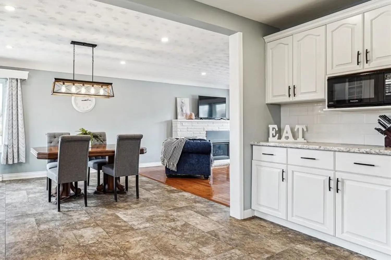 Additional image 7 of 5117 Canborough Road