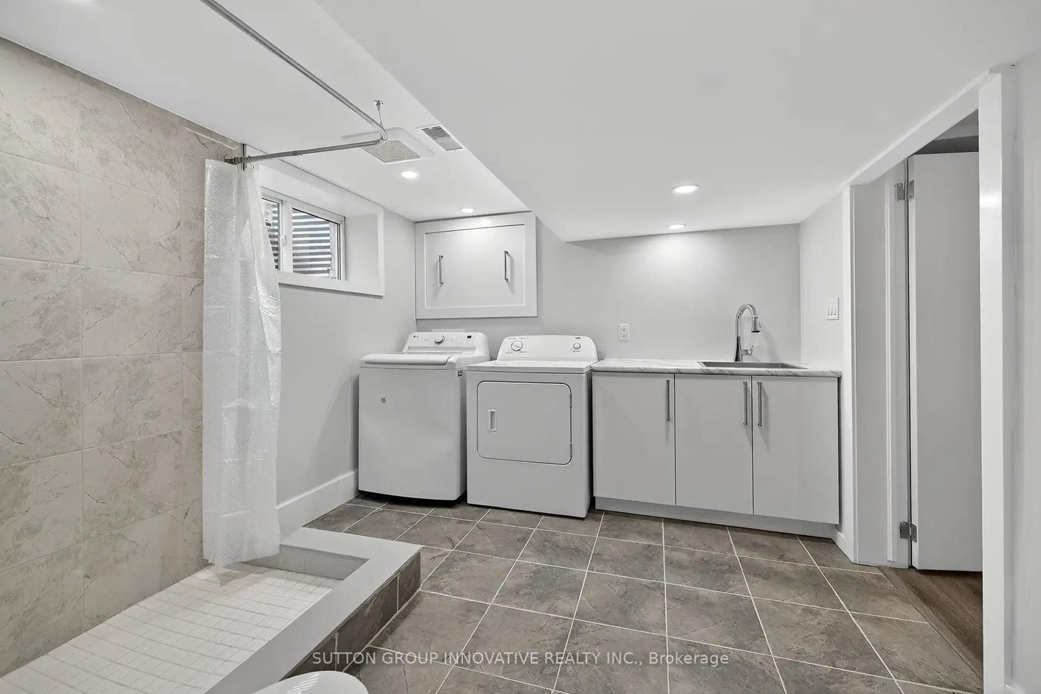 Additional image 19 of 1091 Upper Wellington Street