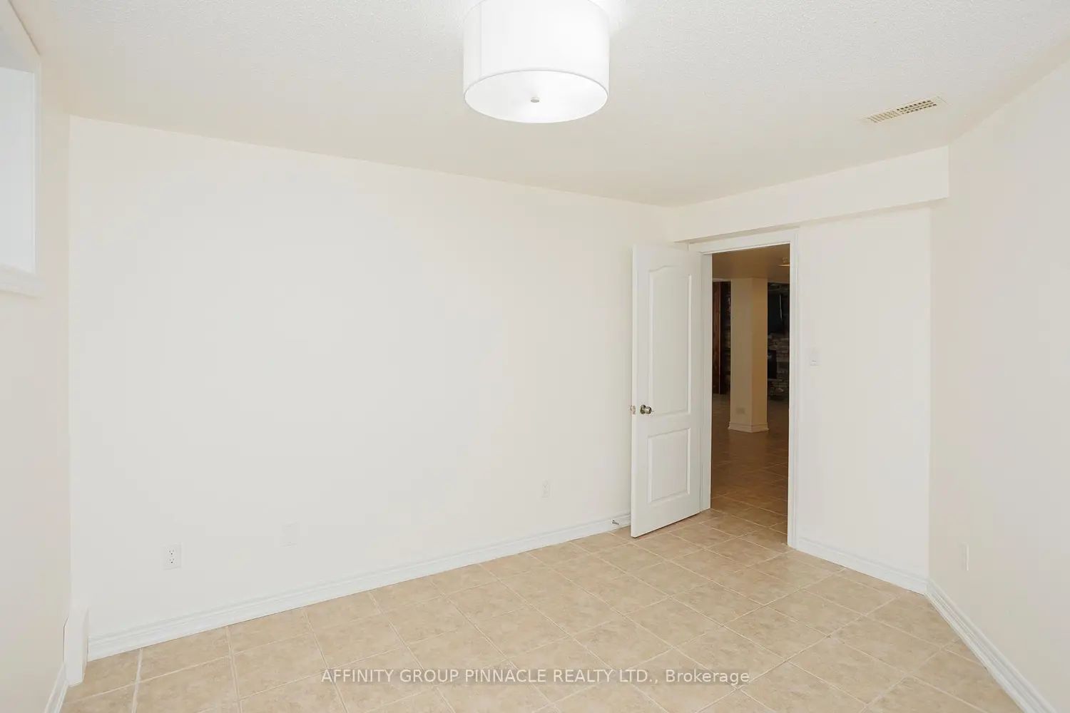 Additional image 17 of 103 Cook Street