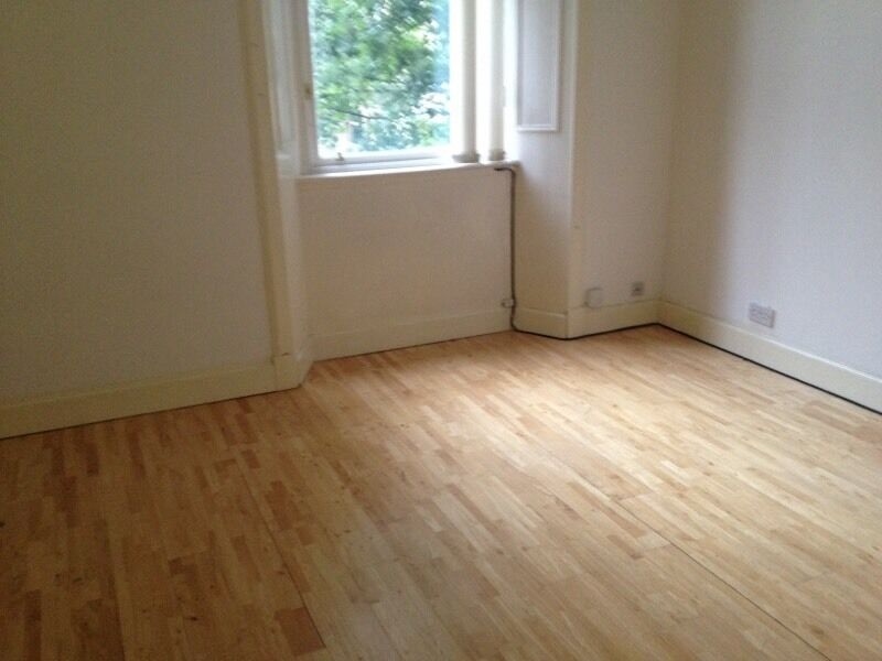 Additional image 6 of Room in a Shared Flat, Albert Drive, G41, N1 7GU