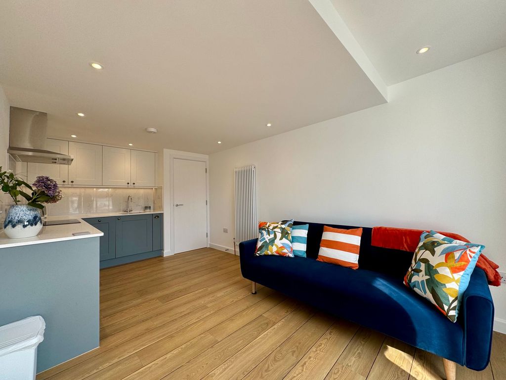 Additional image 3 of 1 bed flat to rentLe Mont Cochon, St. Helier JE2