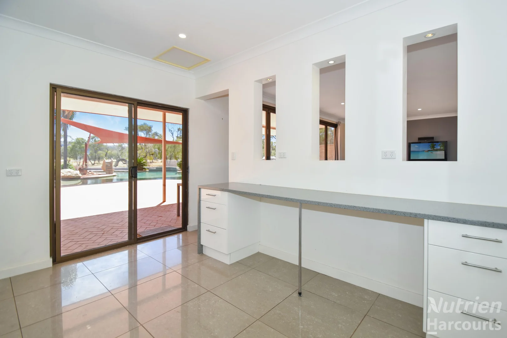 Additional image 35 of 21 Parakeelya Road, Connellan NT 0873