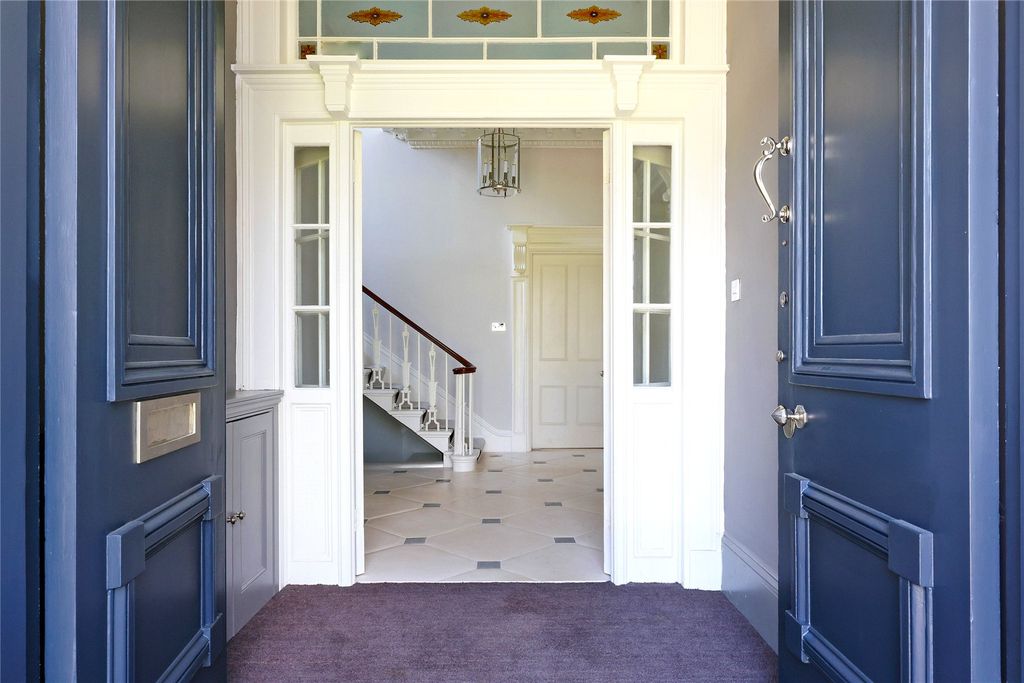 Additional image 2 of 7 bed detached house to rentThe Park, Cheltenham, Gloucestershire GL50