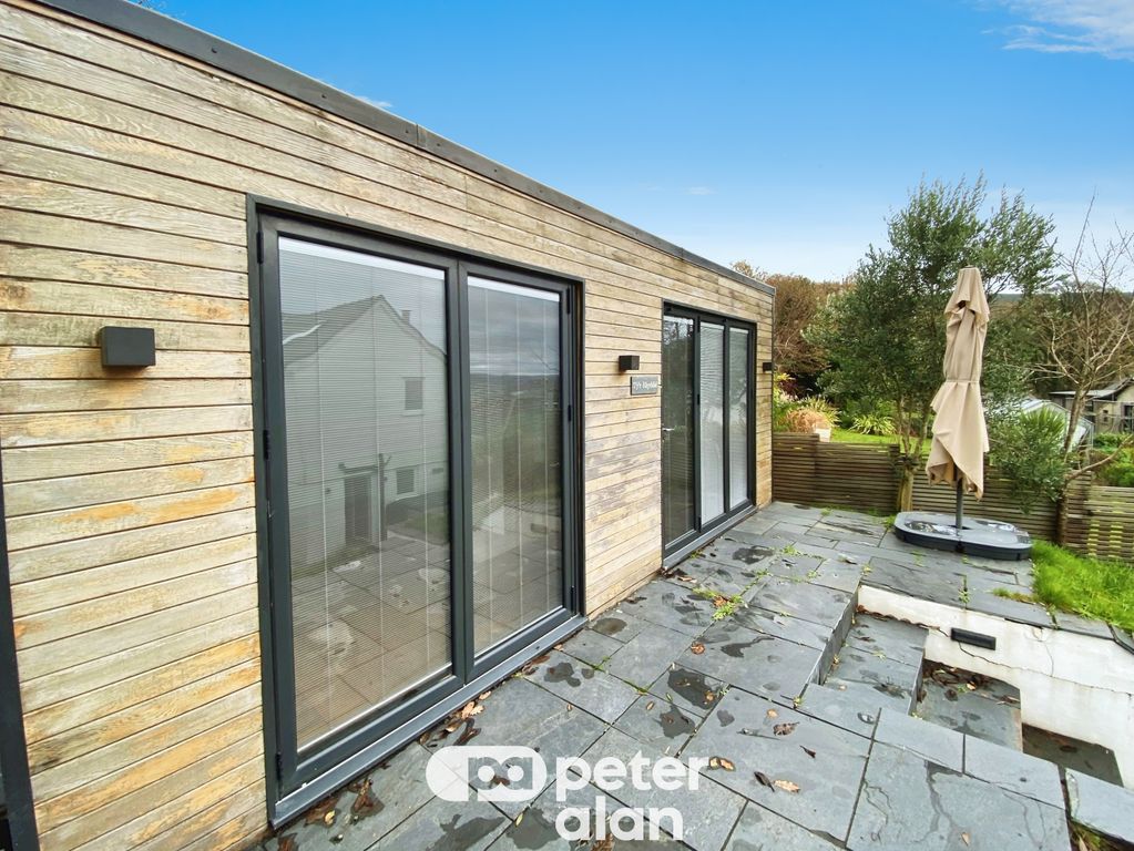 Additional image 14 of 5 bed property to rentHeol Penrhiw, Mountain Ash CF45