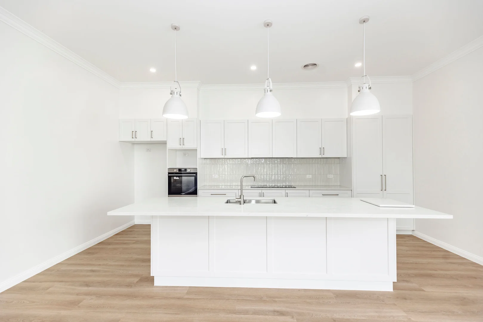 Additional image 5 of 1/13-15 Kimberley Avenue, Swan Hill VIC 3585