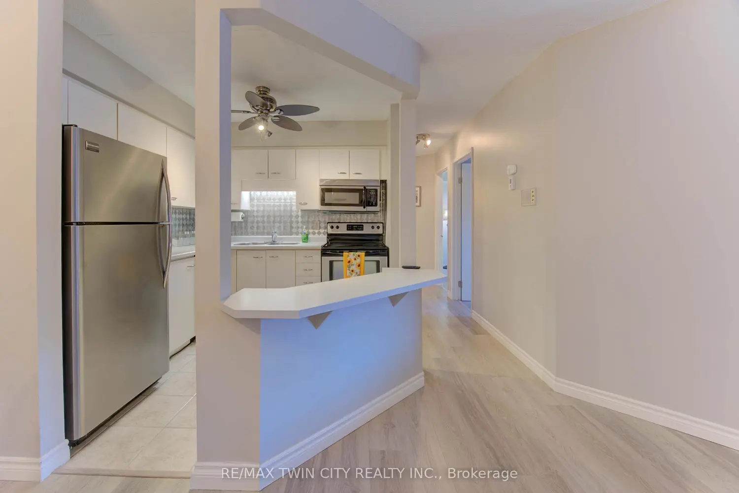 Additional image 6 of 3085 Kingsway Drive 27