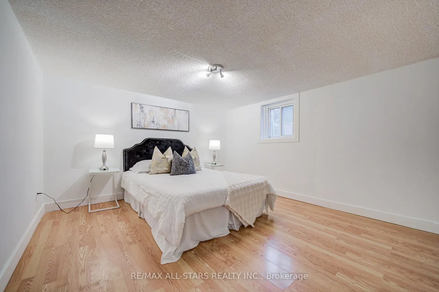 Additional image 10 of 50 Mooregate Avenue