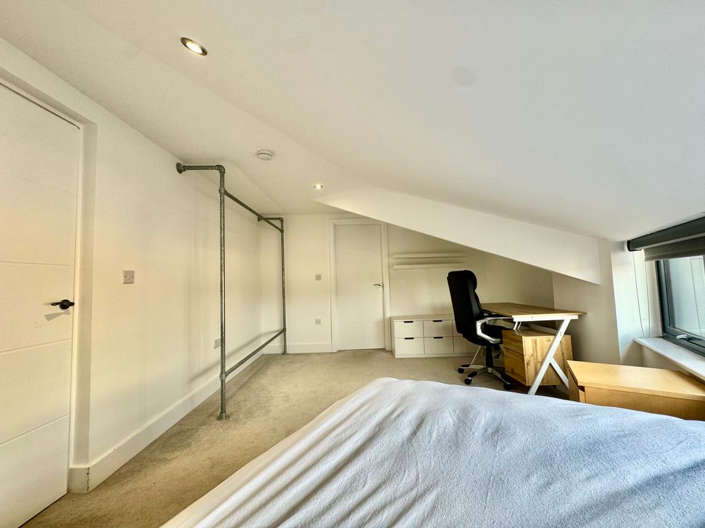 Additional image 21 of 4 bed penthouse to rentSurrey Street, Norwich NR1