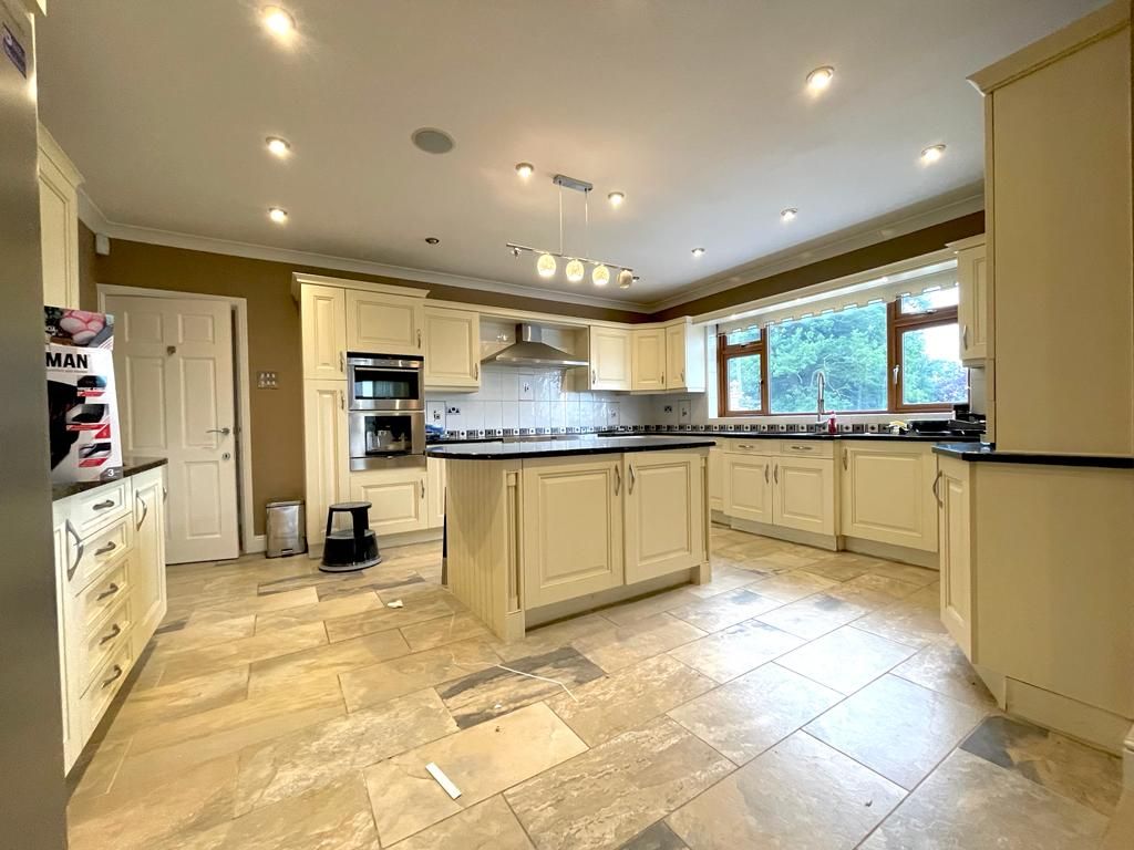 Additional image 7 of 5 bed detached house to rentSt. Kenelms Road, Halesowen B62