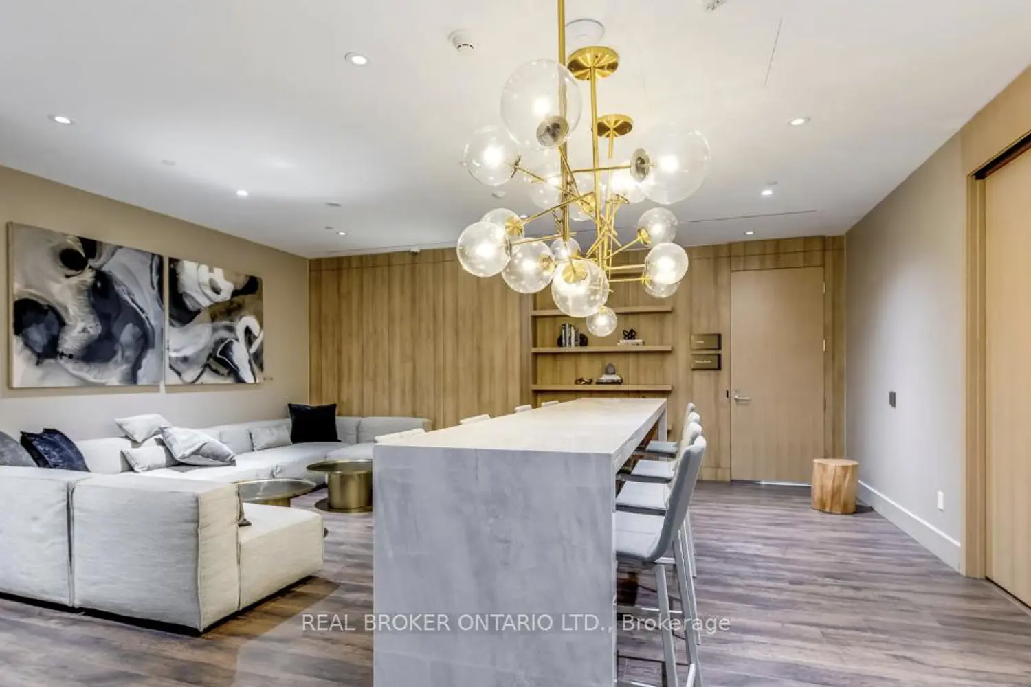 Additional image 18 of 21 Park Street 518