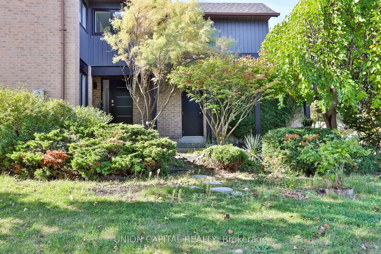 Additional image 2 of 168 Kingsbridge Garden Circle