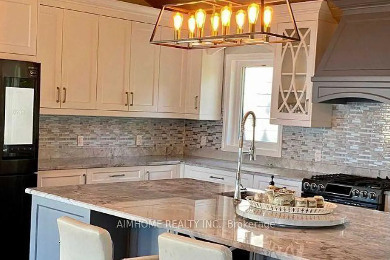 Additional image 8 of 2858 Lakeshore Road