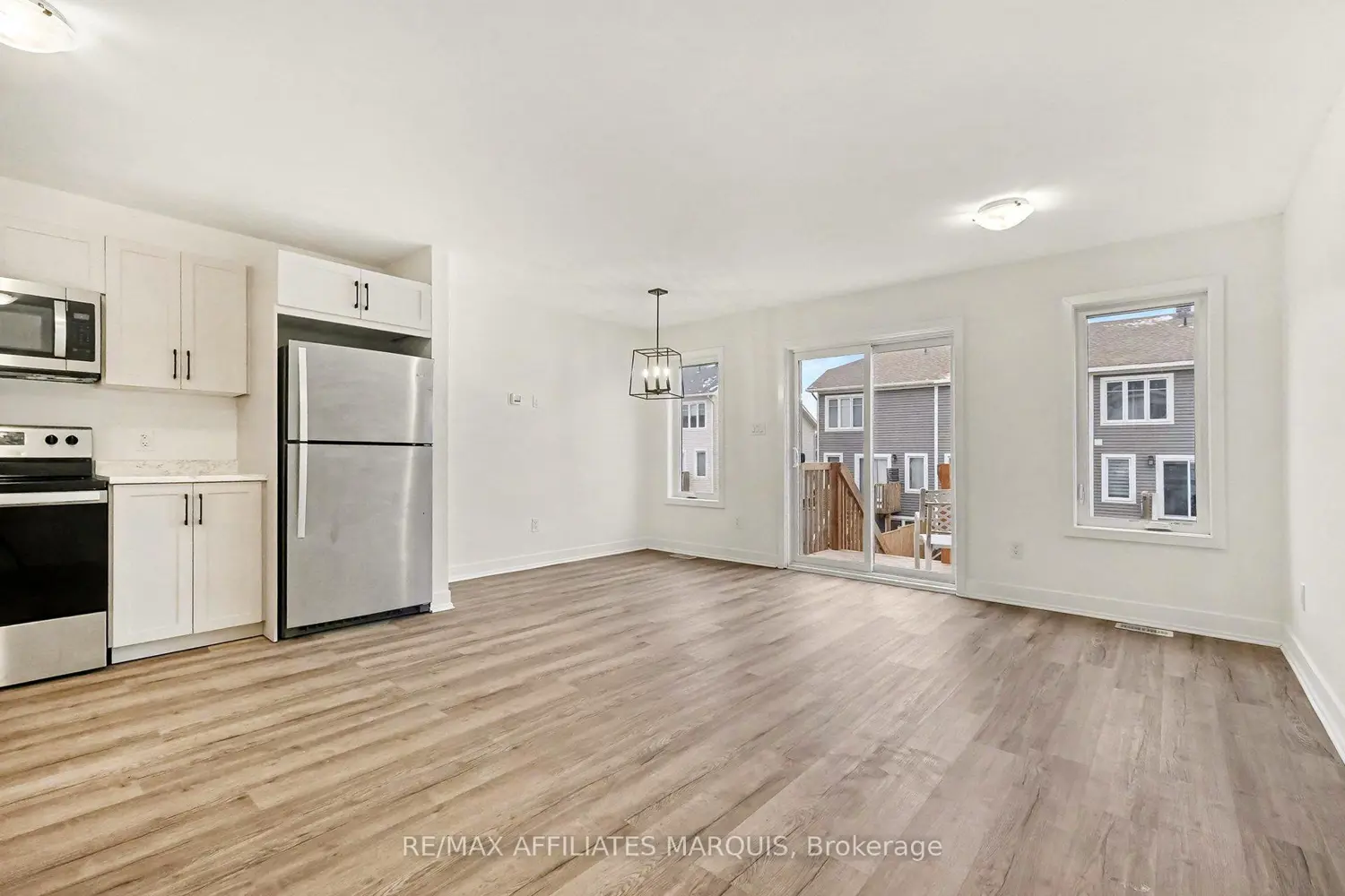 Additional image 4 of 44 Whitcomb Crescent