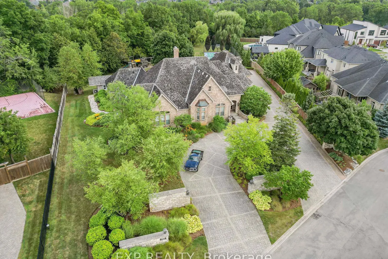 569 Franklinway Gate