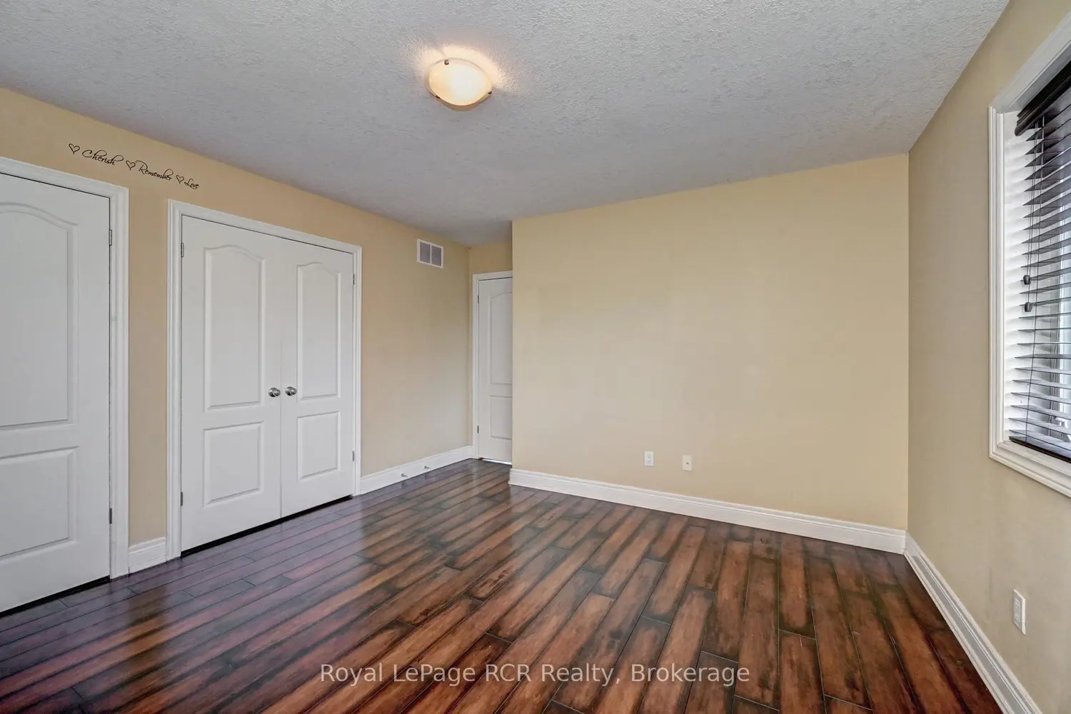 Additional image 12 of 101 Douglas Street