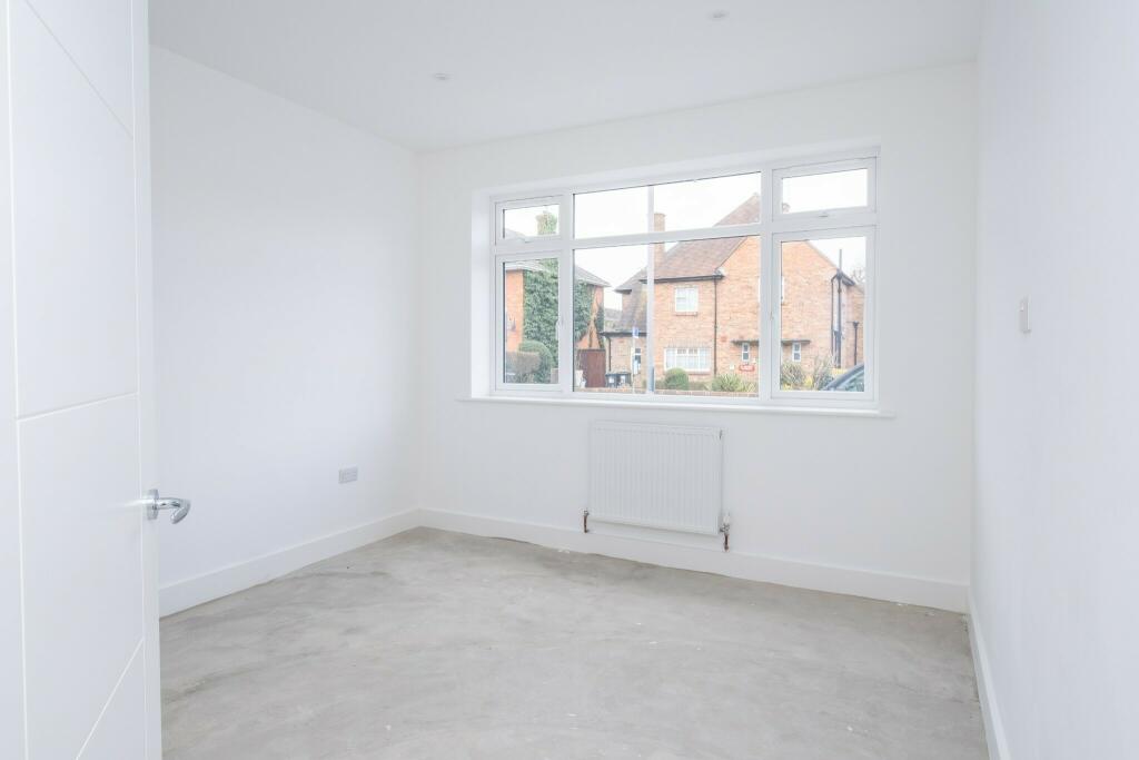 Additional image 8 of Large 4 bed house Coombe Avenue