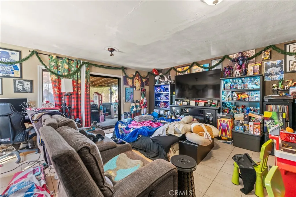 Additional image 23 of 10107 Paloma AVE, Los Angeles, CA 90002