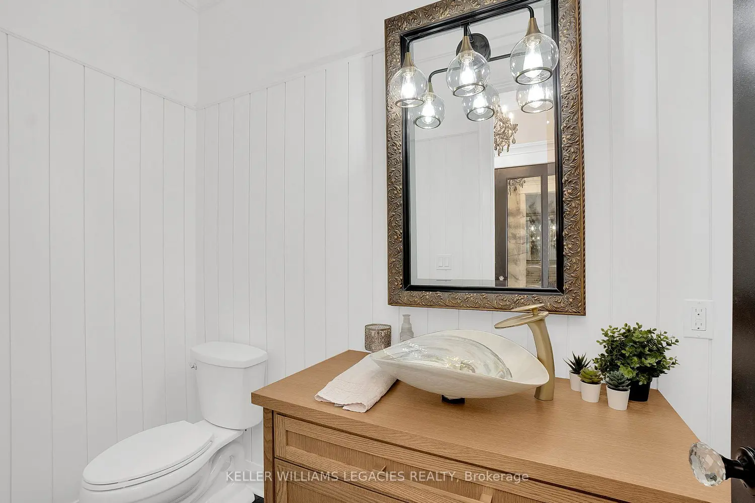 Additional image 11 of 223 Erb Street 1202