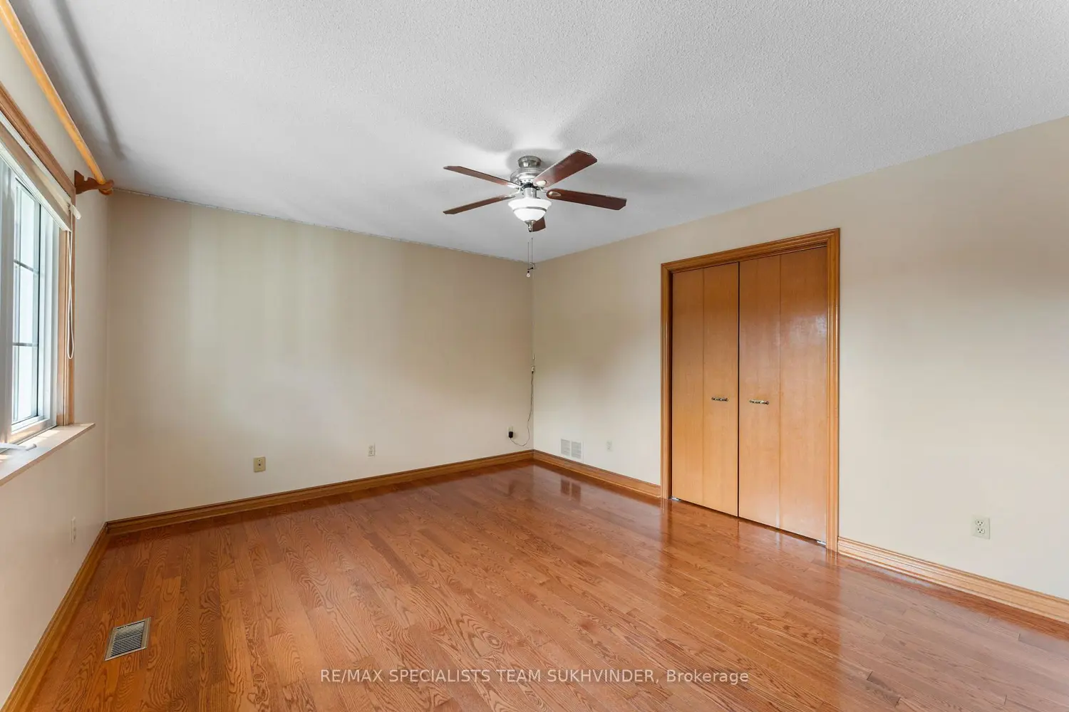 Additional image 11 of 445 Warren Road