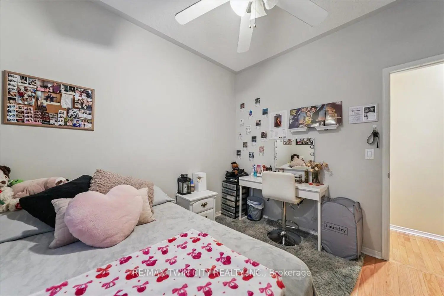 Additional image 8 of 52 Mistycreek Crescent