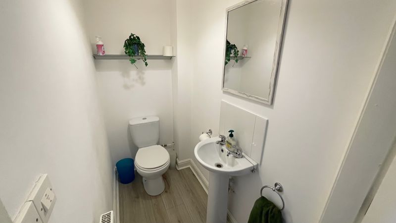 Additional image 4 of 3 bed terraced house to rentHigh Street, Scunthorpe DN17