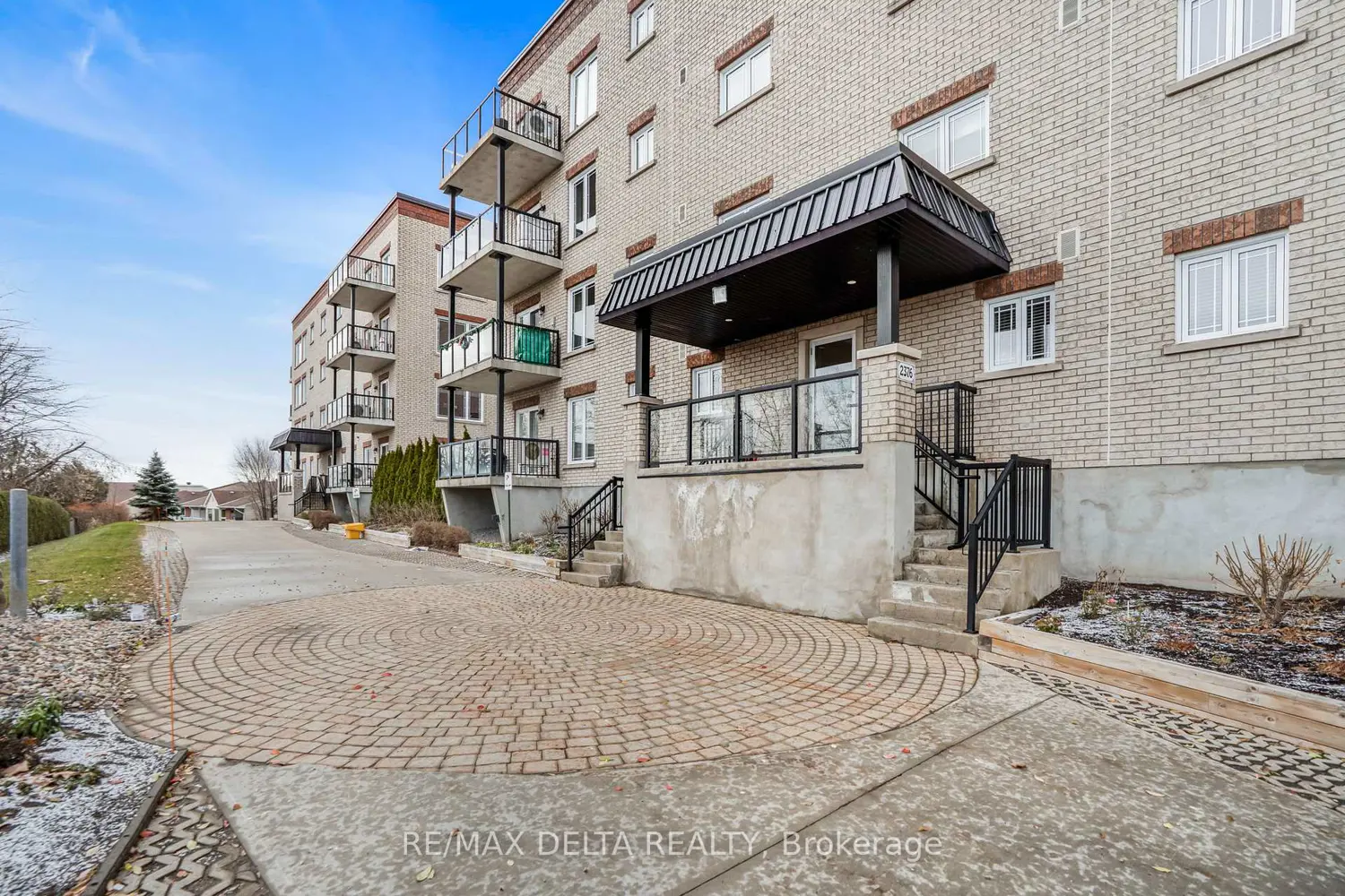 Additional image 2 of 2376 Albert Street 203