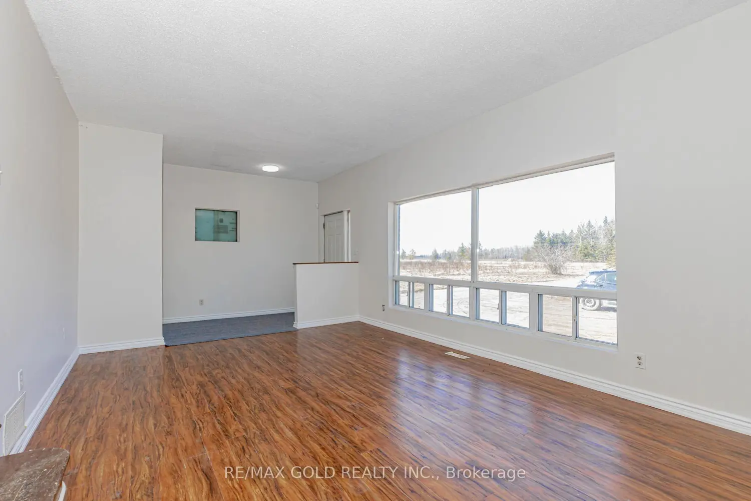 Additional image 6 of 255505 9Th Line