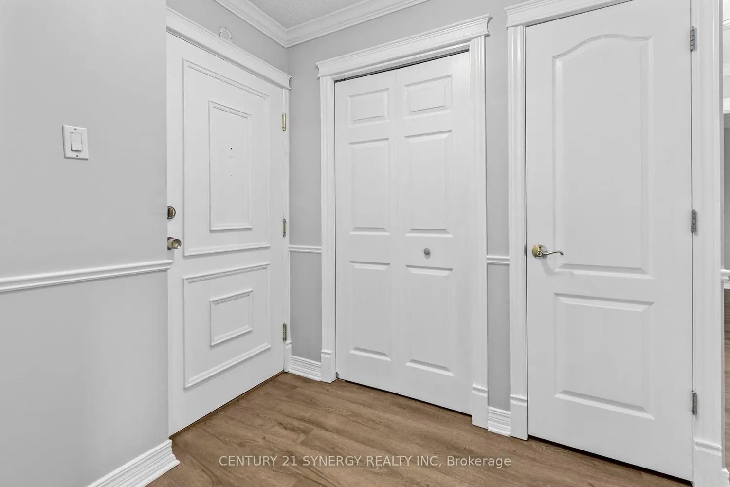 1285 Cahill Drive 202 photo 4