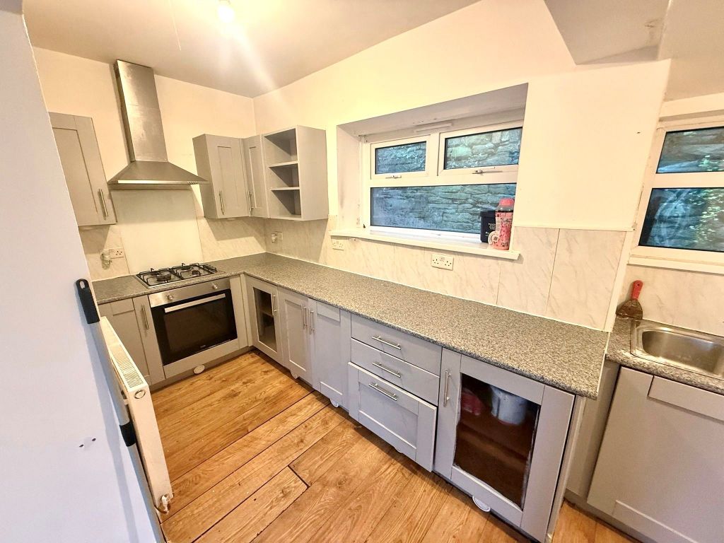 Additional image 4 of 2 bed terraced house to rentDan-Y-Twyn, Treharris CF46