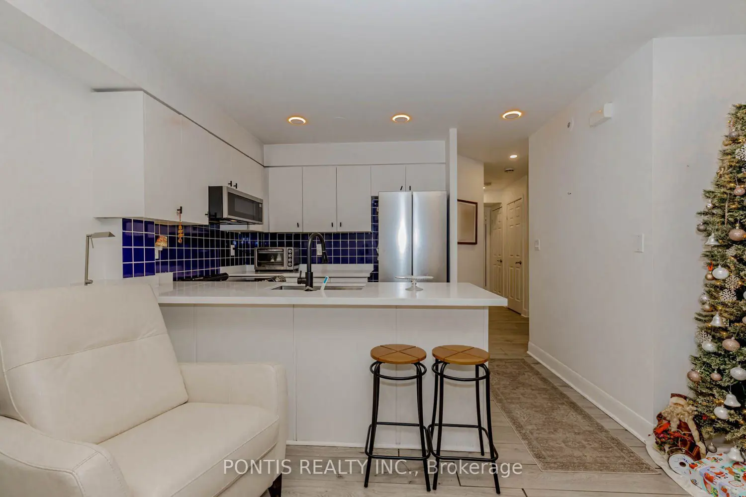 Additional image 11 of 415 Jarvis Street 144