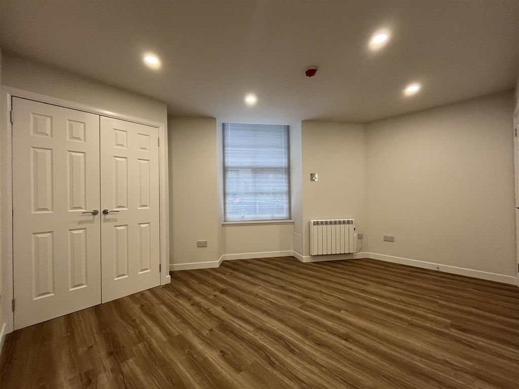 Additional image 10 of 2 bed flat to rentCharterhouse Lane, Perth PH2