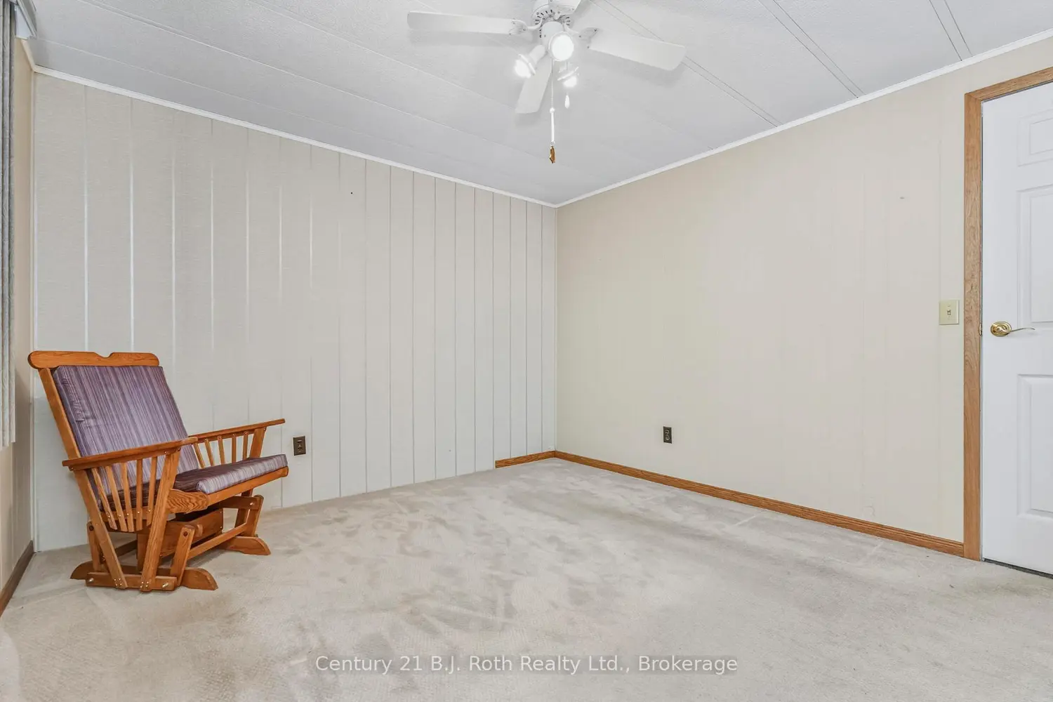 Additional image 10 of 5263 Elliott Side Road 36