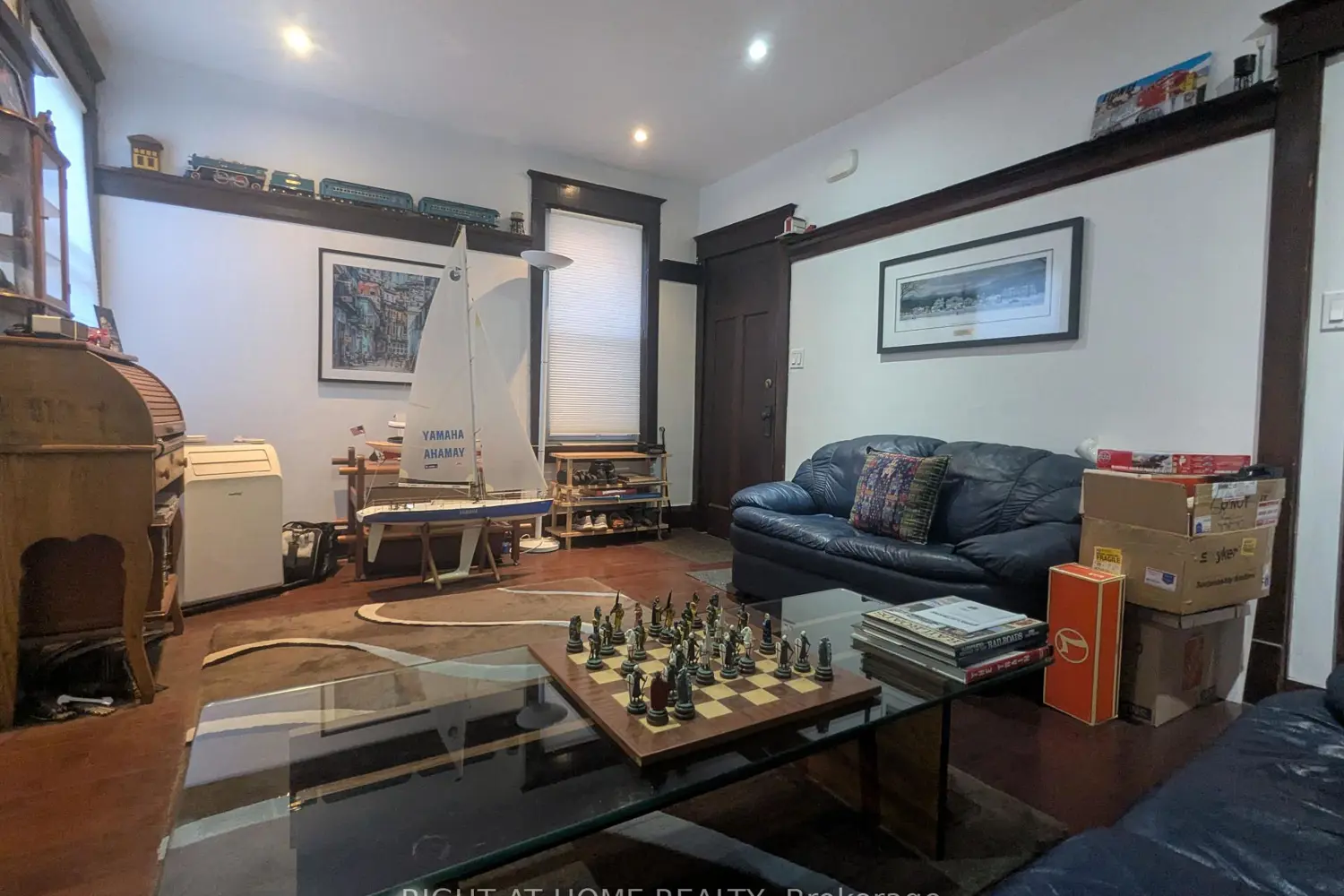 Additional image 10 of 239 Woodbine Avenue