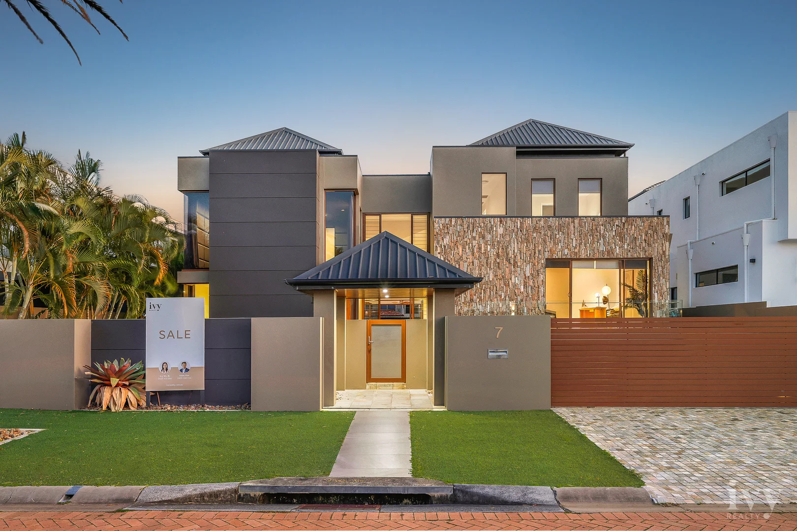 Additional image 31 of 7 Royal Albert Crescent, Sovereign Islands QLD 4216