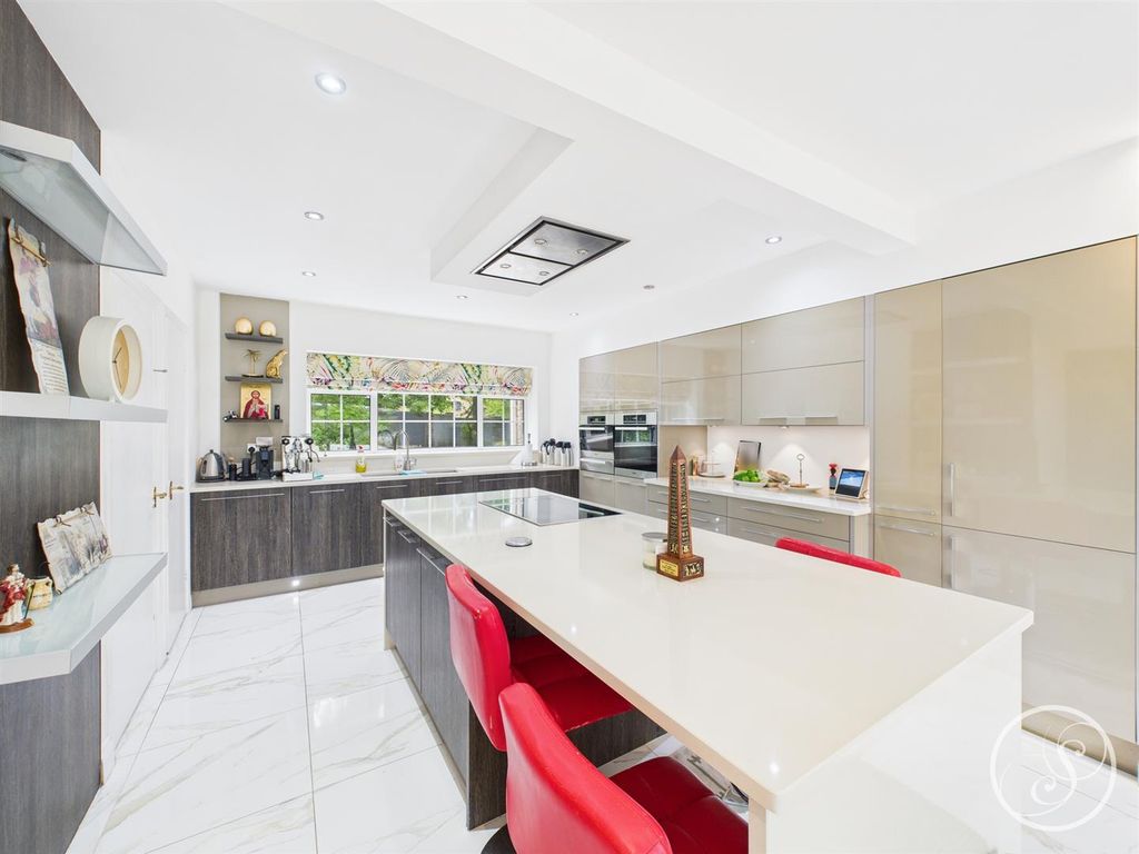 Additional image 3 of 4 bed detached house to rentLing Lane, Scarcroft, Leeds LS14