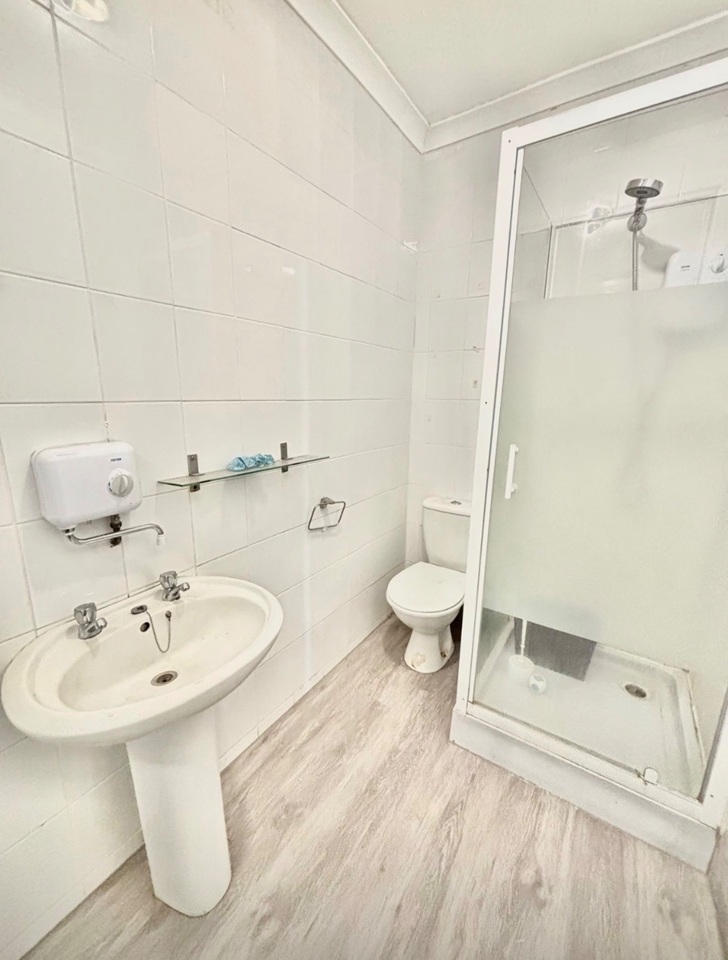 Additional image 7 of 1 Bed Flat, Oakfield Avenue, G12, N1 7GU