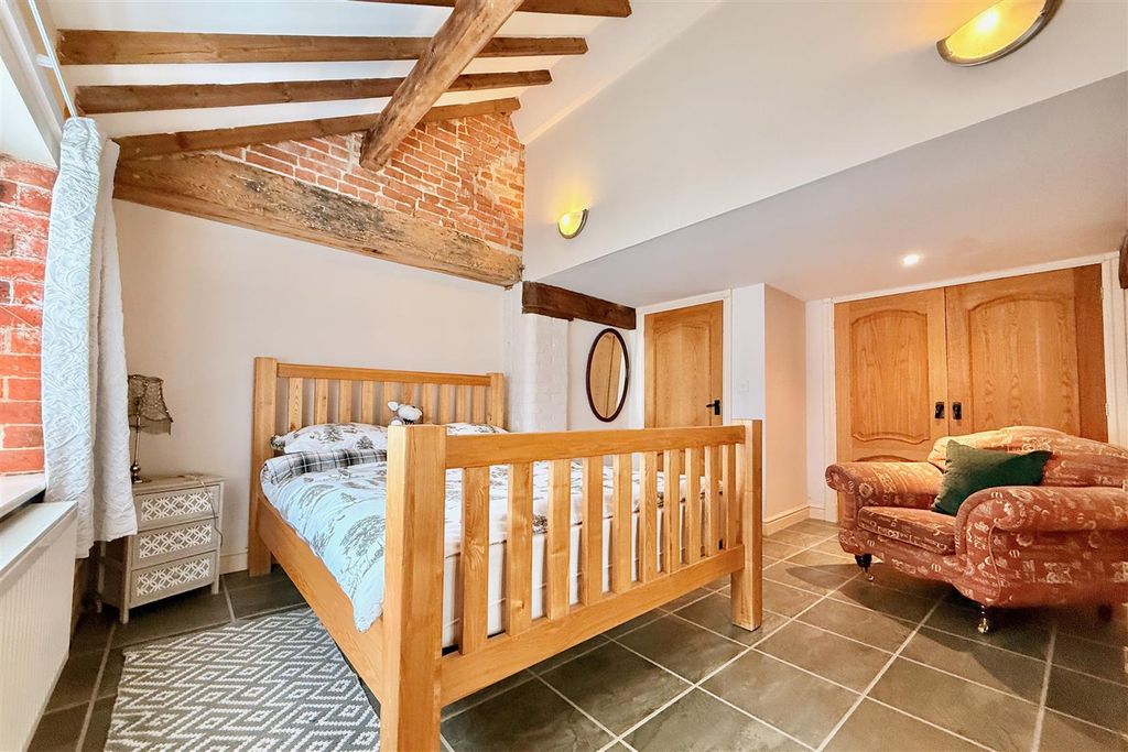 Additional image 28 of 5 bed detached house to rentHigh Street, Brant Broughton, Lincoln LN5